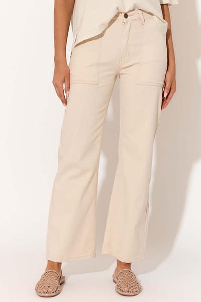 Patch Pocket Jean Sand adorne
