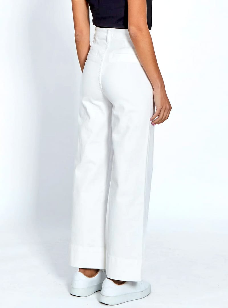 Pocket Front Wide Leg Jean White Leoni